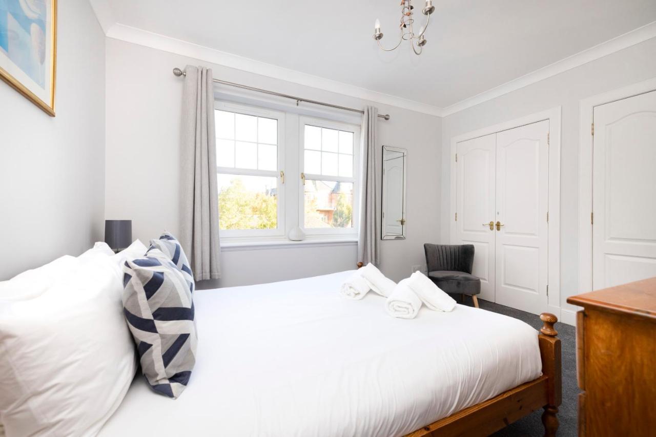 Apartmán Joivy Modern Flat With Free Parking EDI Exteriér fotografie