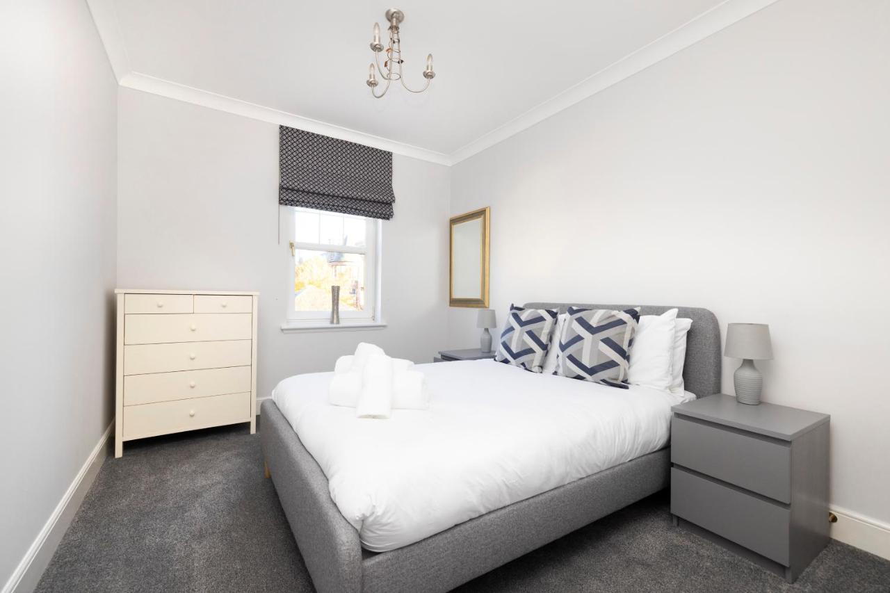 Apartmán Joivy Modern Flat With Free Parking EDI Exteriér fotografie